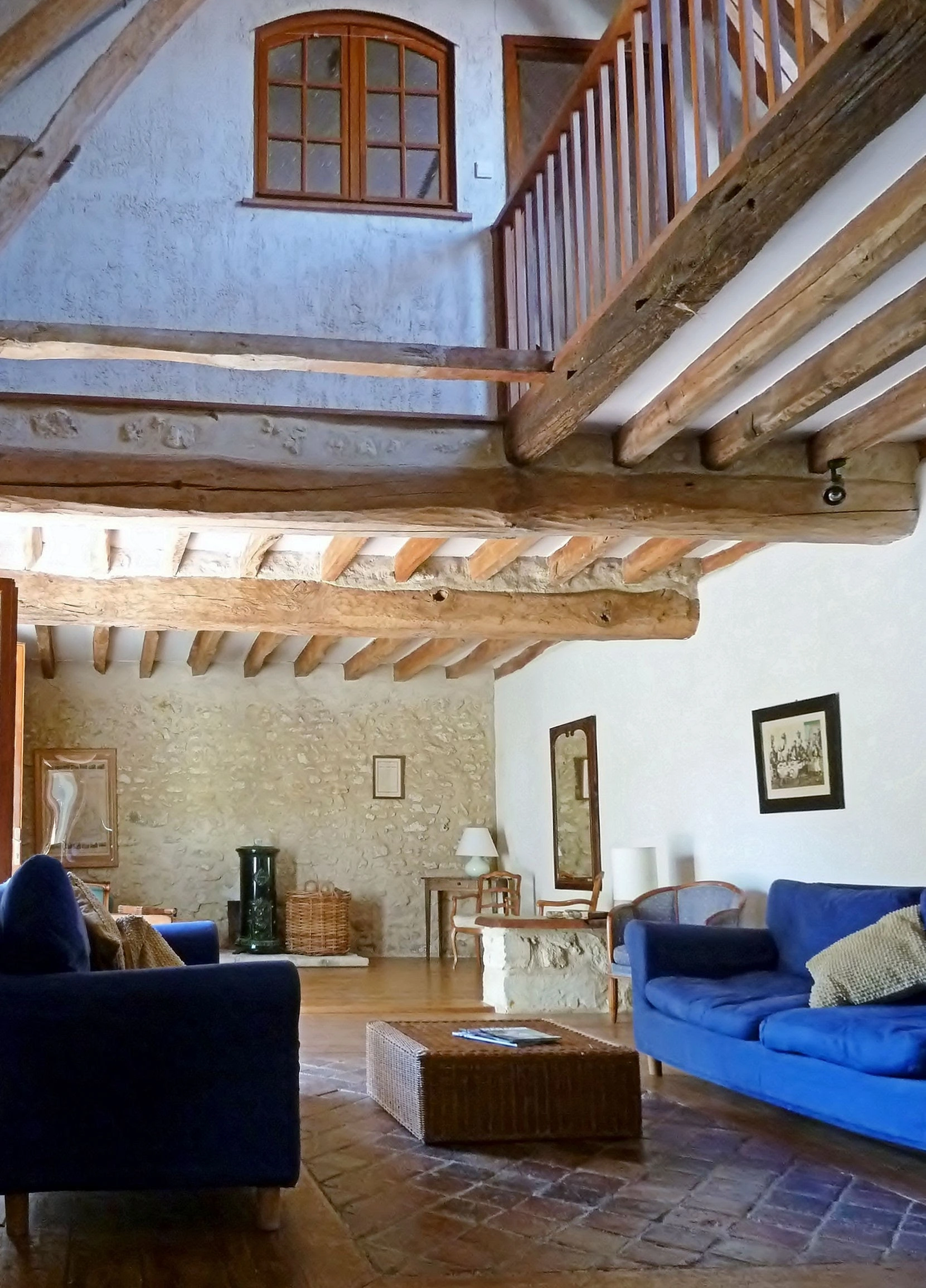 Les Grandes Écuries guest house - interior